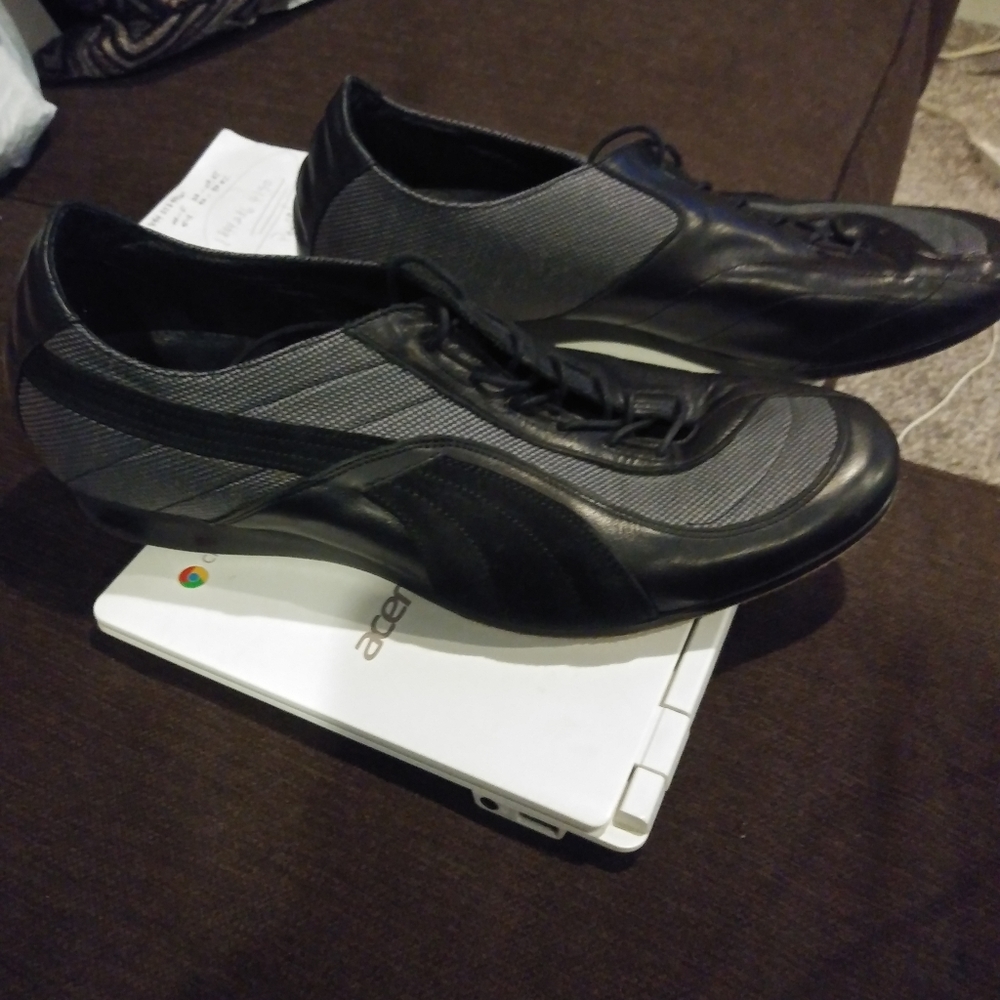 Size 44 Rare Italian 96 hours puma